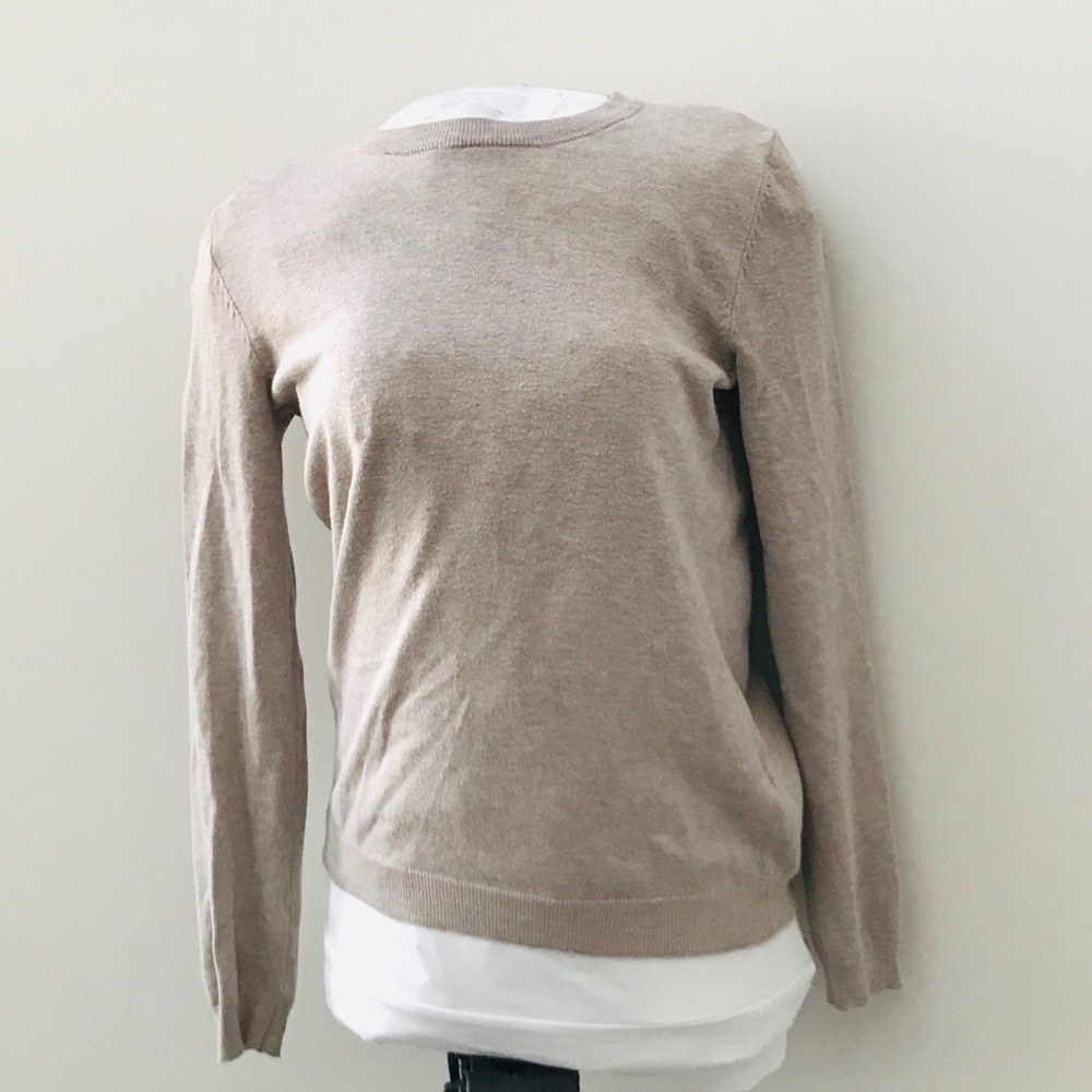 Forever21 soft cream long sleeve shirt back zipper